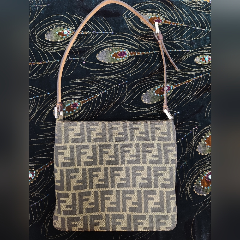 Fendi Bag - Picture 2 of 11